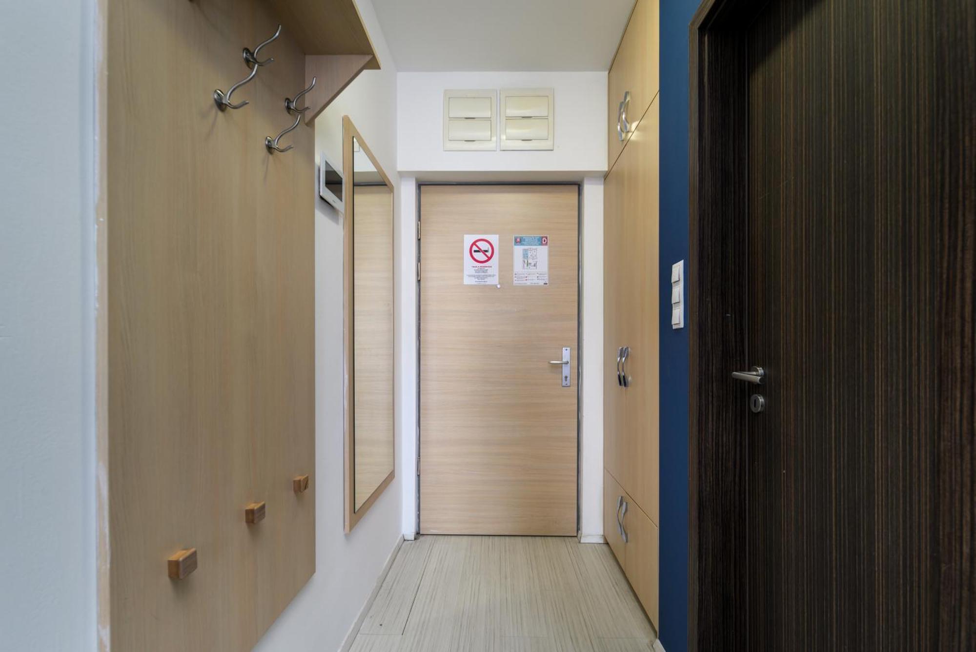 Sun Resort Residential Suite-Free Parking Garage Same Building 布达佩斯 外观 照片