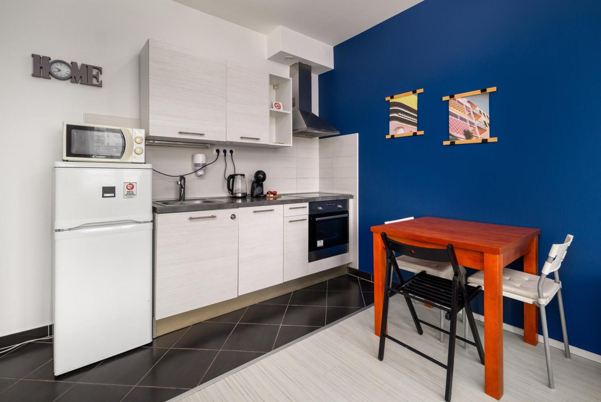 Sun Resort Residential Suite-Free Parking Garage Same Building 布达佩斯 外观 照片